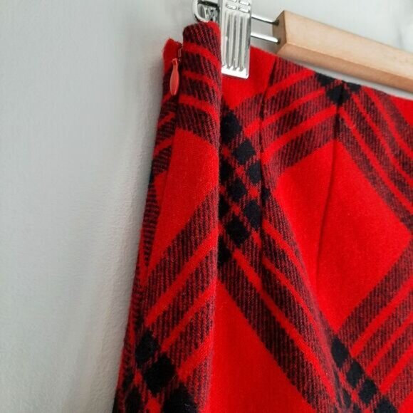 TALBOTS / Wool Blend A-Line Classic Red Plaid Mini Length Skirt Sz 4 - Picture 8 of 11